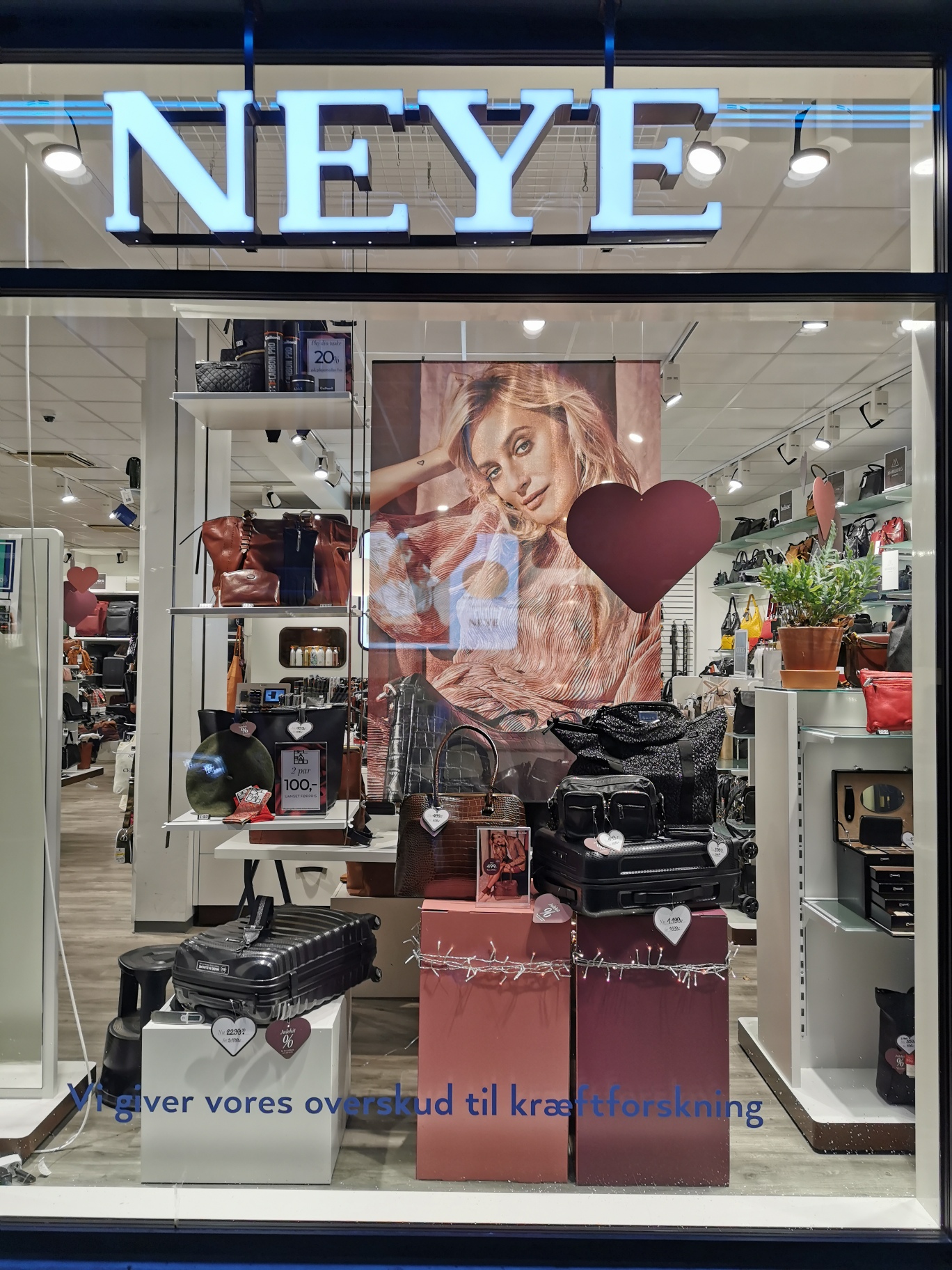 Neye, City 2019 ⋆ ByHaugaard